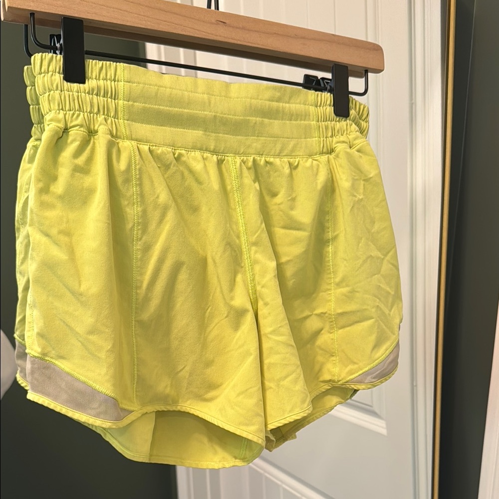 Lululemon Athletica Yellow Athletic Shorts Lightweight Breathable